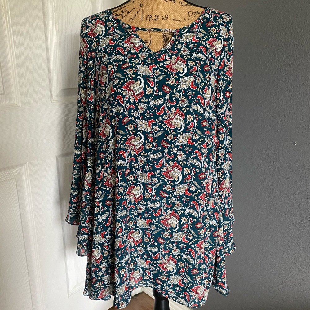 SUNDRESS wide long sleeves